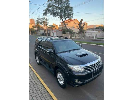 TOYOTA-HILUX SW4-3.0 SRV 4X4 16V TURBO INTERCOOLER DIESEL 4P AUTOMÁTICO TOYOTA-HILUX SW4-2012