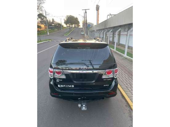 TOYOTA-HILUX SW4-2012
