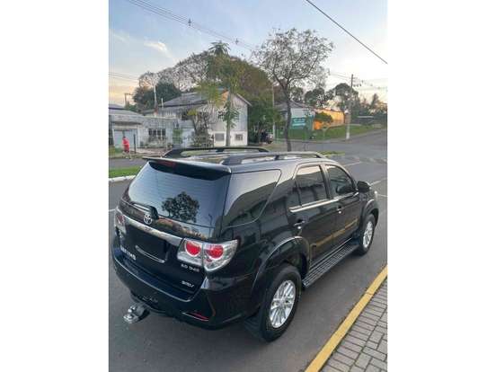 TOYOTA-HILUX SW4-3.0 SRV 4X4 16V TURBO INTERCOOLER DIESEL 4P AUTOMÁTICO TOYOTA-HILUX SW4-2012