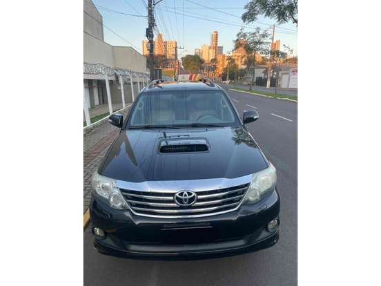 TOYOTA-HILUX SW4-2012