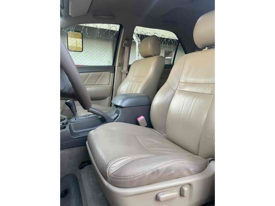 TOYOTA-HILUX SW4-2012