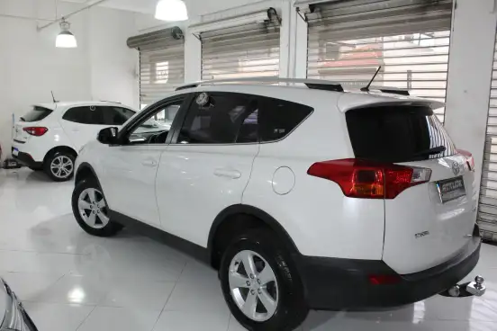TOYOTA-RAV4-2014