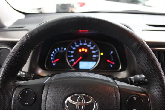 TOYOTA-RAV4-2014