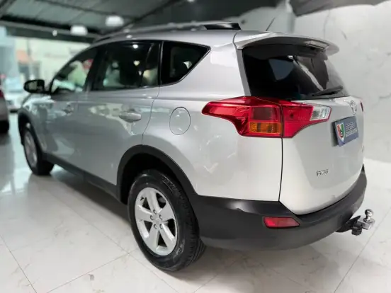 TOYOTA-RAV4-2.0 4X2 16V GASOLINA 4P AUTOMÁTICO TOYOTA-RAV4-2013