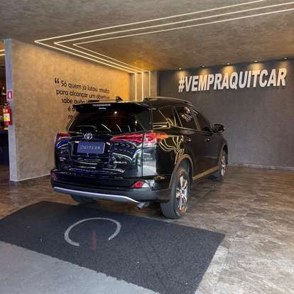 TOYOTA-RAV4-2018