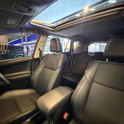 TOYOTA-RAV4-2018