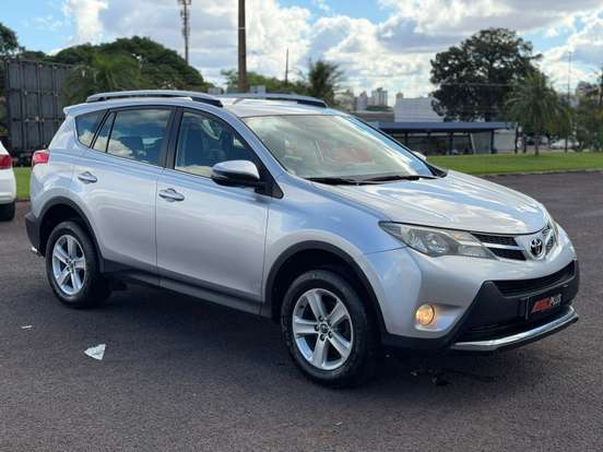TOYOTA-RAV4-2014