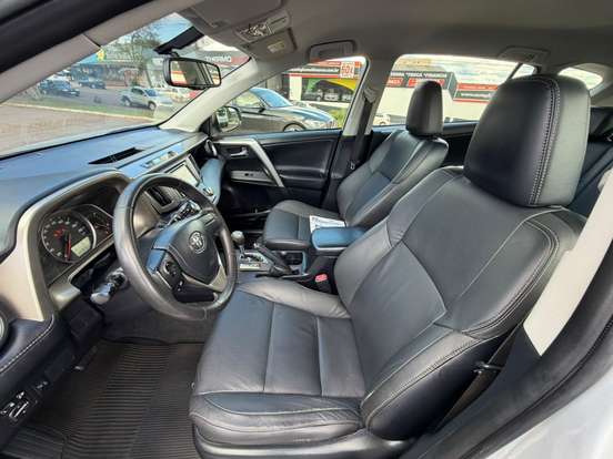 TOYOTA-RAV4-2014