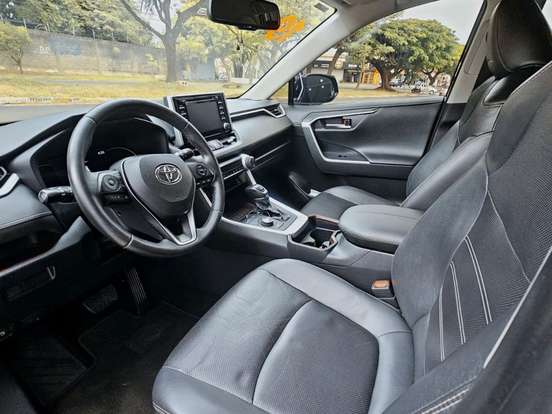 TOYOTA-RAV4-2019