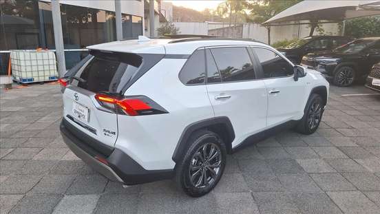 TOYOTA-RAV4-2025