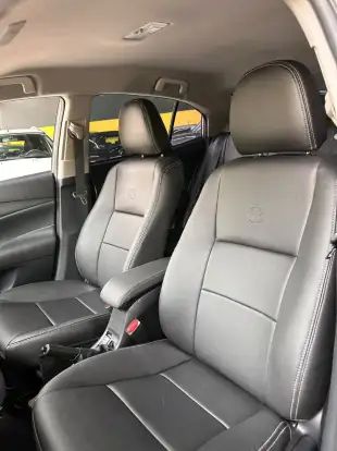 TOYOTA-YARIS-2018