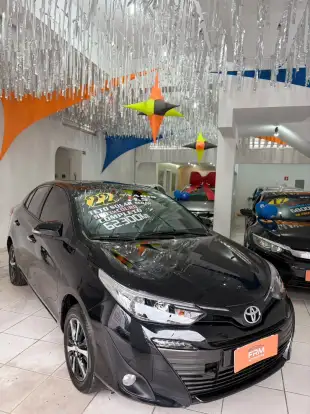 TOYOTA-YARIS-2021