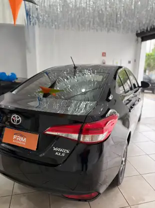 TOYOTA-YARIS-2021