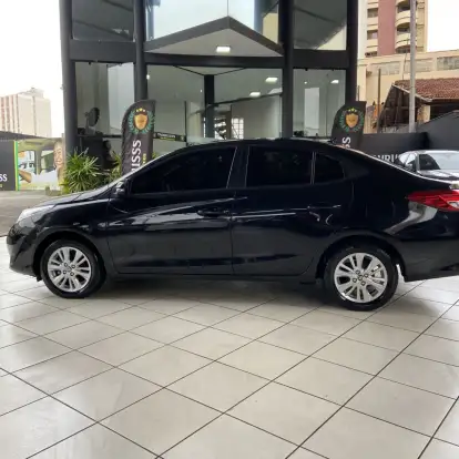 TOYOTA-YARIS-2018