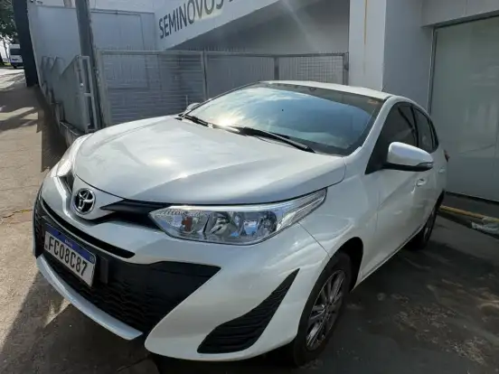 TOYOTA-YARIS-1.5 16V FLEX SEDAN XL PLUS TECH MULTIDRIVE TOYOTA-YARIS-2020