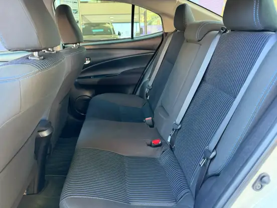 TOYOTA-YARIS-2019
