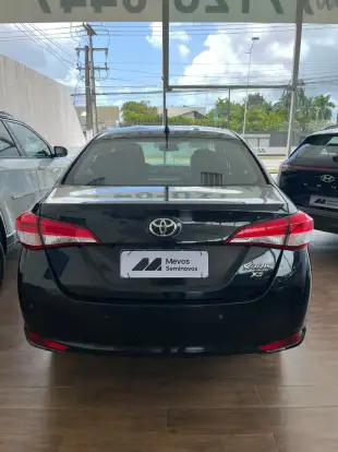 TOYOTA-YARIS-2022