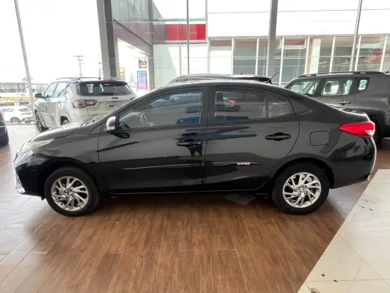 TOYOTA-YARIS-1.5 16V FLEX SEDAN XS CONNECT MULTIDRIVE TOYOTA-YARIS-2022