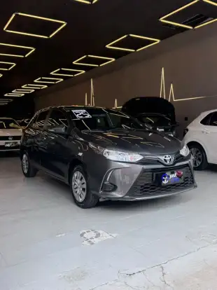 TOYOTA-YARIS-2024