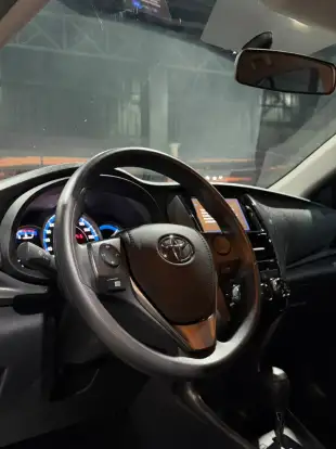TOYOTA-YARIS-2022