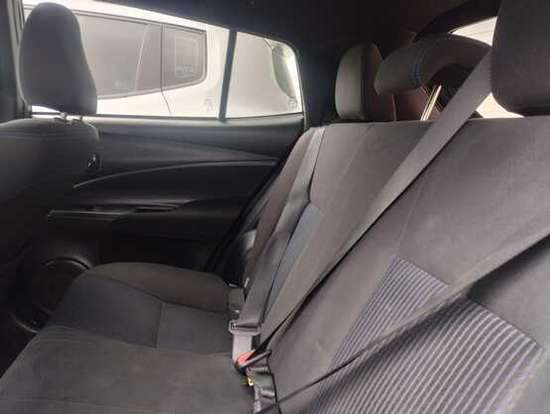 TOYOTA-YARIS-2021