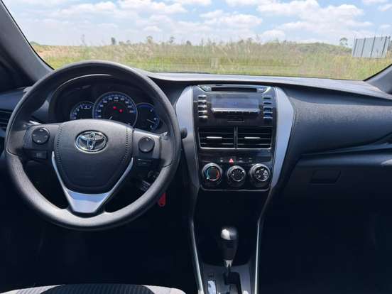 TOYOTA-YARIS-1.3 16V FLEX XL LIVE MULTIDRIVE TOYOTA-YARIS-2020