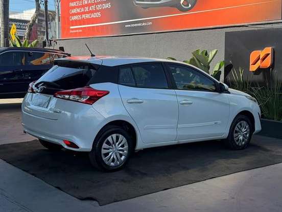 TOYOTA-YARIS-1.3 16V FLEX XL LIVE MULTIDRIVE TOYOTA-YARIS-2021