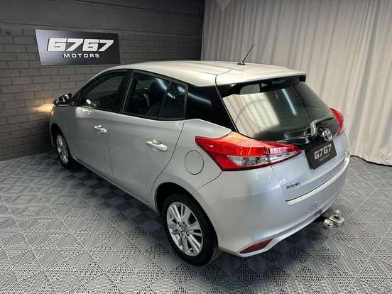 TOYOTA-YARIS-2018