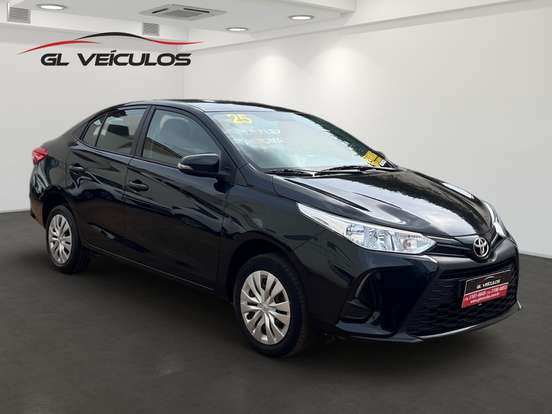 TOYOTA-YARIS-2024