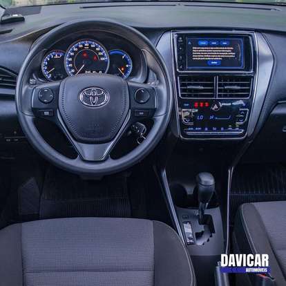 TOYOTA-YARIS-2024