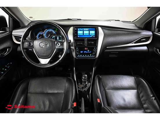TOYOTA-YARIS-2018