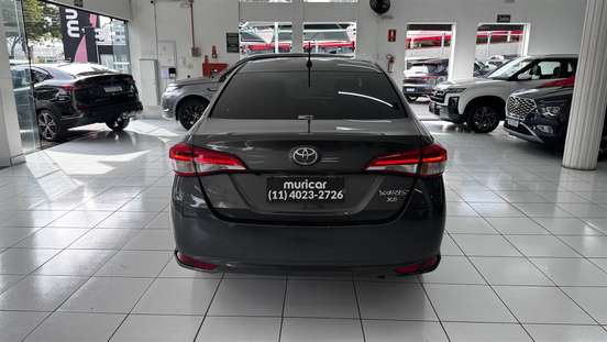 TOYOTA-YARIS-2022