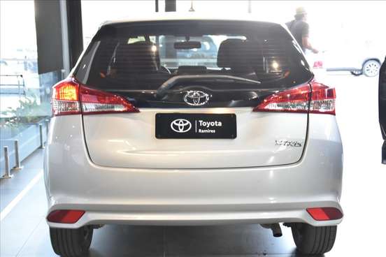 TOYOTA-YARIS-2022