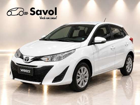 TOYOTA-YARIS-2021