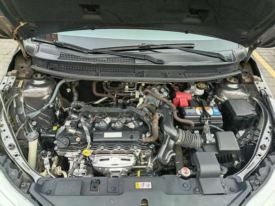 TOYOTA-YARIS-2021