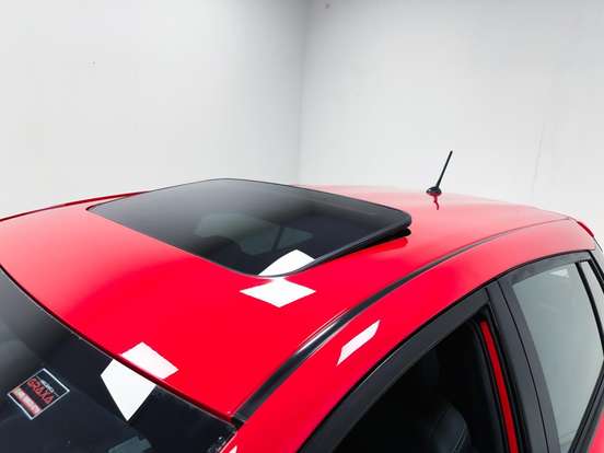 TOYOTA-YARIS-2019