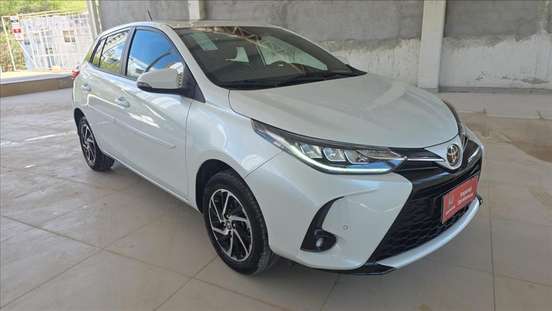 TOYOTA-YARIS-2023