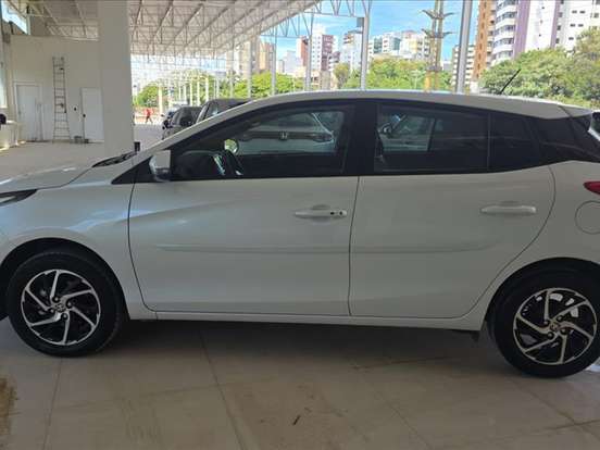 TOYOTA-YARIS-1.5 16V FLEX XLS MULTIDRIVE TOYOTA-YARIS-2023
