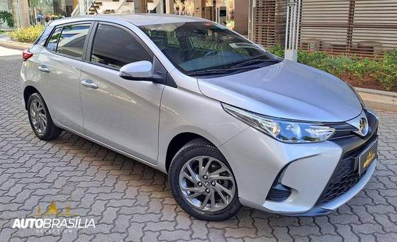 TOYOTA YARIS 1.5 16V FLEX XS CONNECT MULTIDRIVE