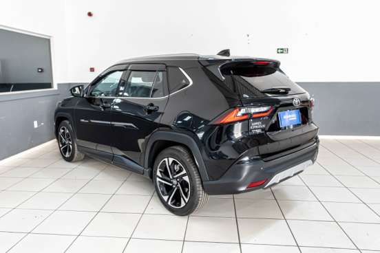 TOYOTA-YARIS CROSS-2026