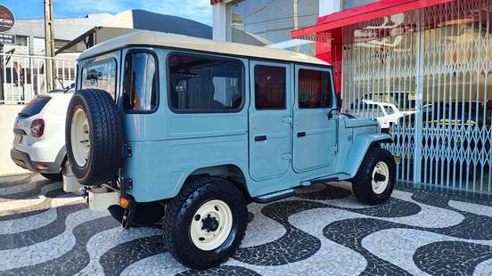 TOYOTA-BANDEIRANTE-1983