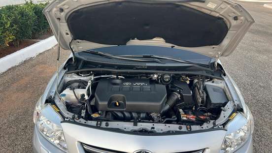 TOYOTA-COROLLA-2010