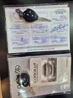 TOYOTA-COROLLA-2011