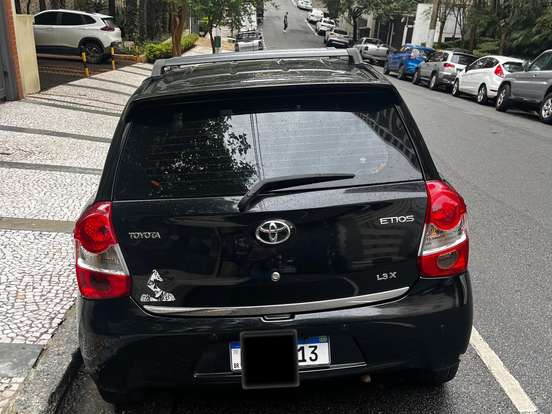 TOYOTA-ETIOS-1.3 X 16V FLEX 4P MANUAL TOYOTA-ETIOS-2015