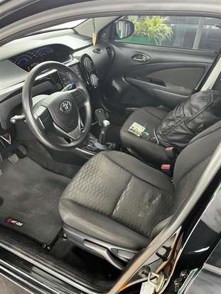 TOYOTA-ETIOS-2015