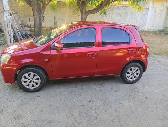 TOYOTA-ETIOS-1.3 X 16V FLEX 4P MANUAL TOYOTA-ETIOS-2015