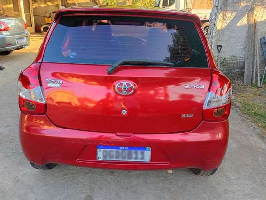 TOYOTA-ETIOS-1.3 X 16V FLEX 4P MANUAL TOYOTA-ETIOS-2015