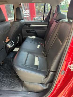 TOYOTA-HILUX-2020