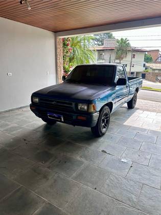 TOYOTA HILUX 2.8 4X2 CS 8V DIESEL 2P MANUAL