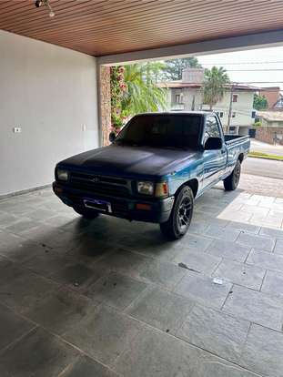 TOYOTA-HILUX-1997